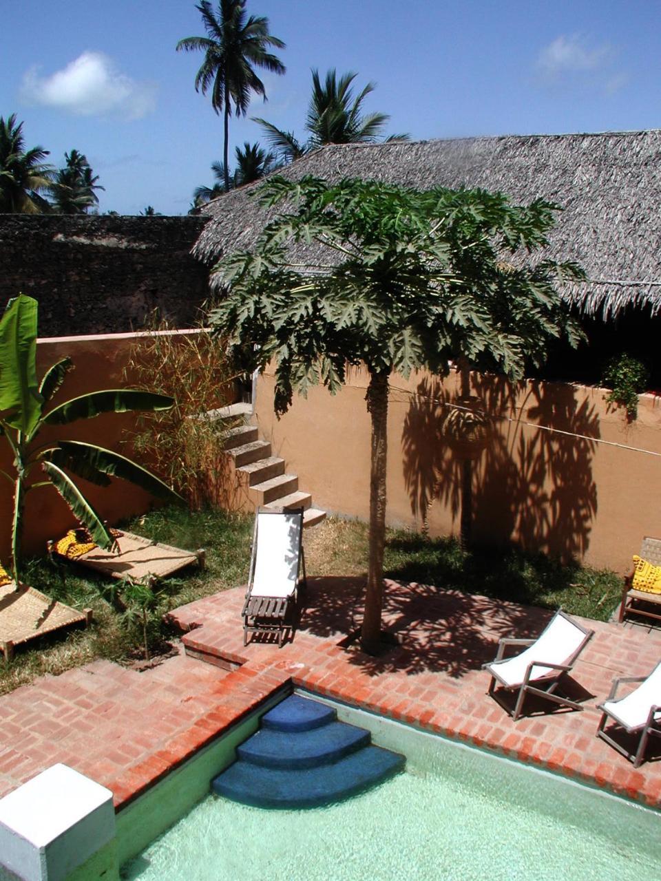 Patio Dos Quintalinhos - Casa Di Gabriele Bed and Breakfast Ilha de Mocambique Buitenkant foto