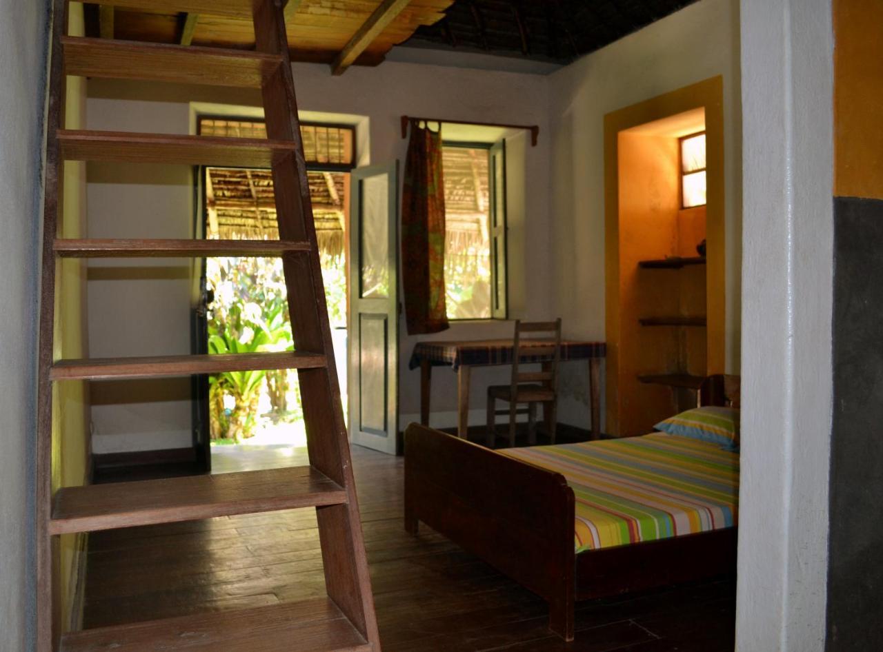 Patio Dos Quintalinhos - Casa Di Gabriele Bed and Breakfast Ilha de Mocambique Buitenkant foto