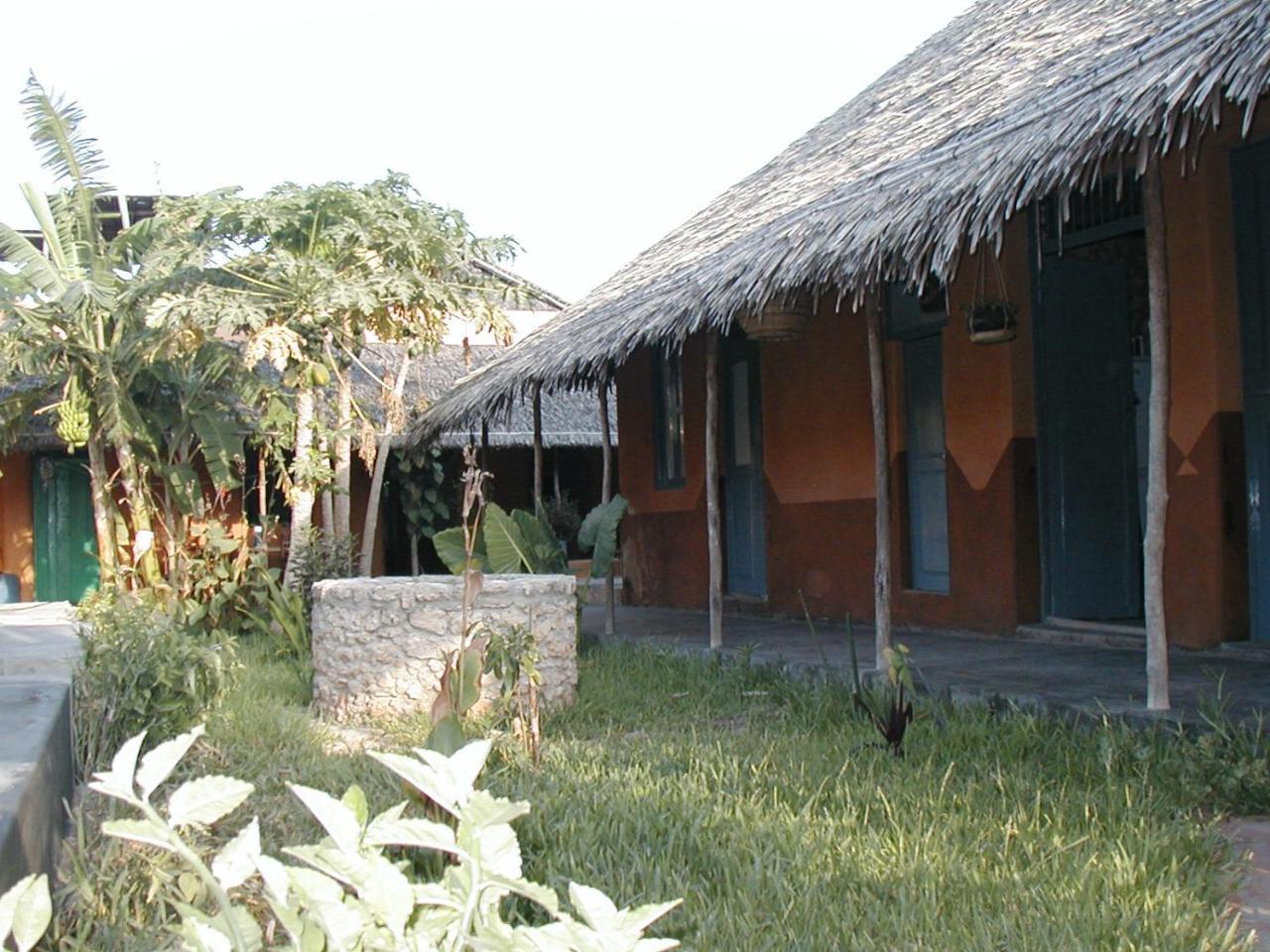 Patio Dos Quintalinhos - Casa Di Gabriele Bed and Breakfast Ilha de Mocambique Buitenkant foto